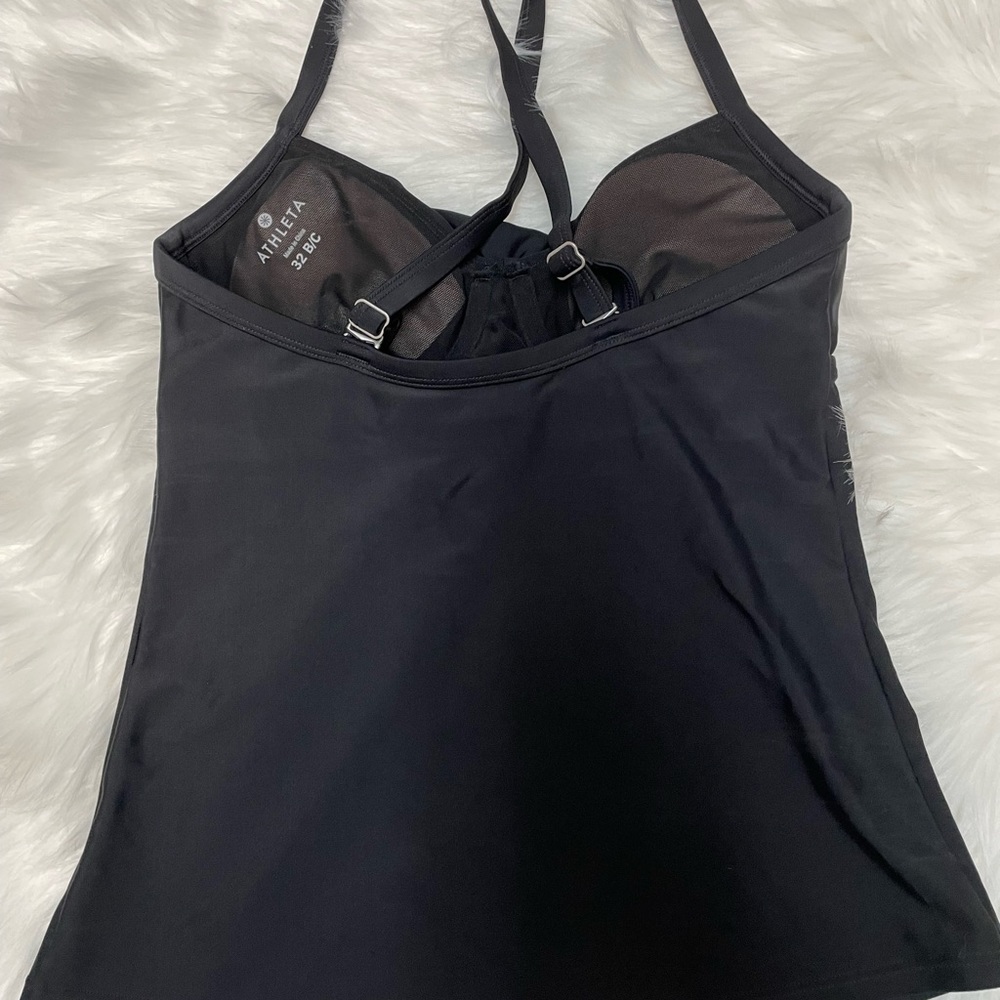 | Athleta | swim top. Size 32 B/C. - Picture 3 of 4
